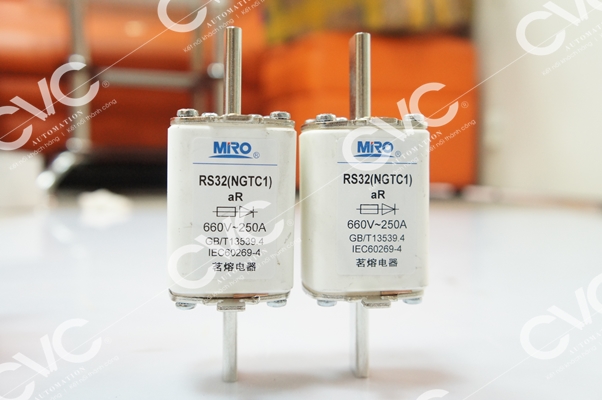 Cầu chì Miro RS32(NGTC1) 250A 690V