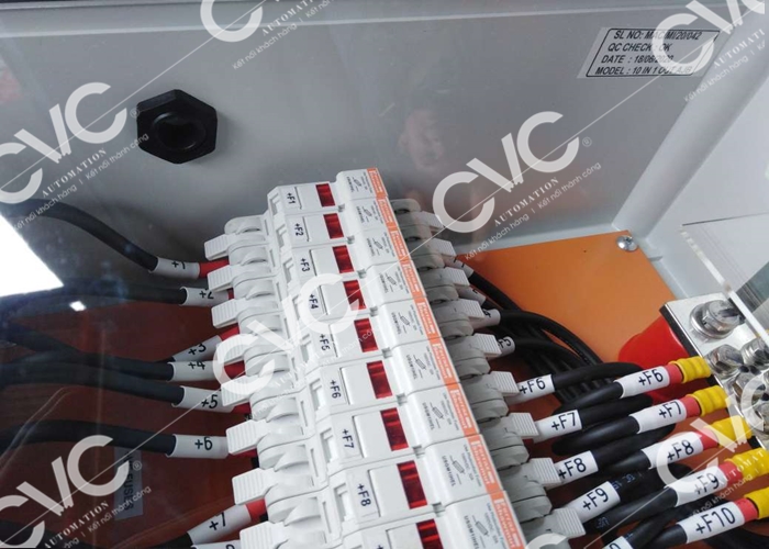 COMBINER BOX 1000VDC 10 IN 1 OUT CHO CHO HỆ THỐNG SOLAR ÁP MÁI NHÀ XƯỞNG