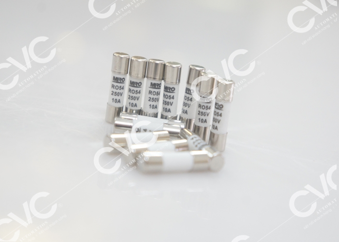 CẦU CHÌ SỨ MIRO 5x20mm RO54 10A